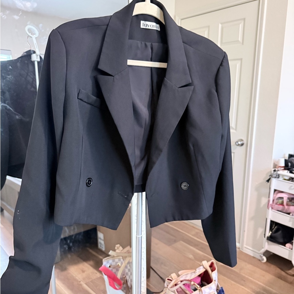 Luvamia Women's Classic Black Blazer